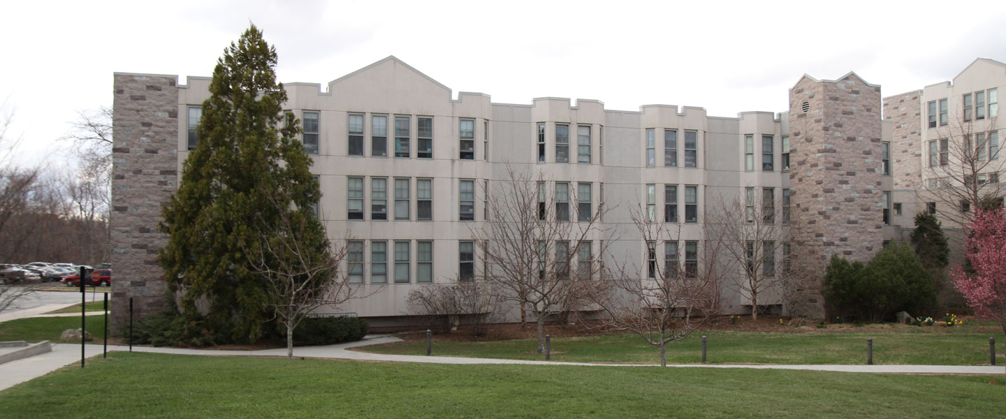 Top 5 Campus Dorms at Connecticut College Society19