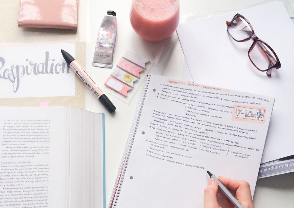 WHEN DO YOU START APPLYING FOR GRADUATE PROGRAMS visual data 7