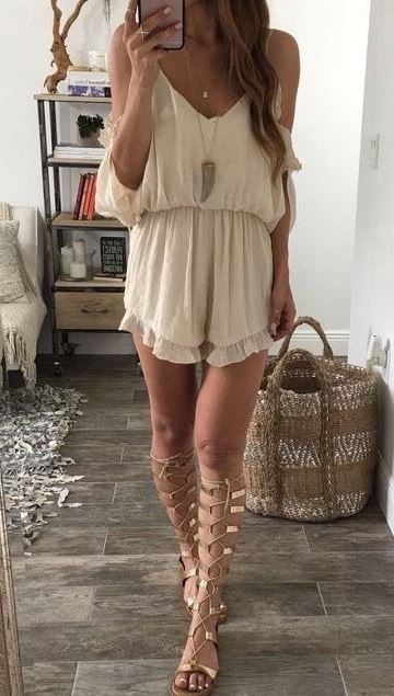 15 Gladiator Sandals Outfits You Need To Try - Society19